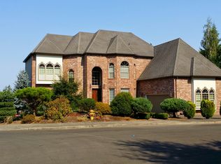 12880 SW Ridgefield Ln, Tigard, OR 97223