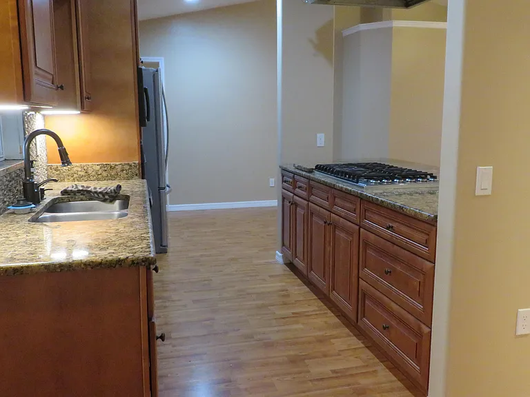 2321 Mantilla Ave SE — Photo 4