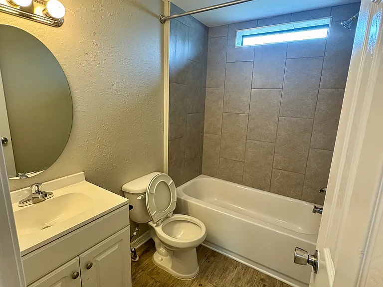 7616 Coach Park Dr — Photo 19