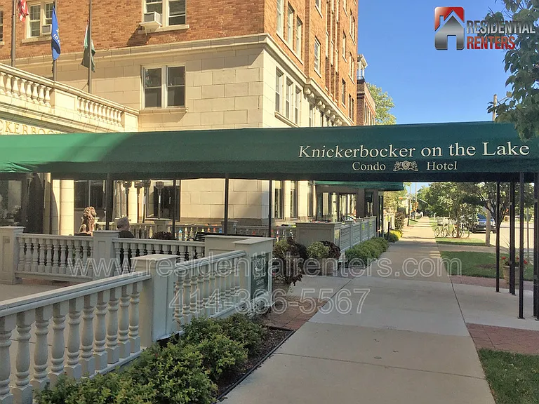 1028 E Juneau Ave #209 — Photo 17