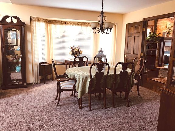 5th image of 1505 Lake Dr