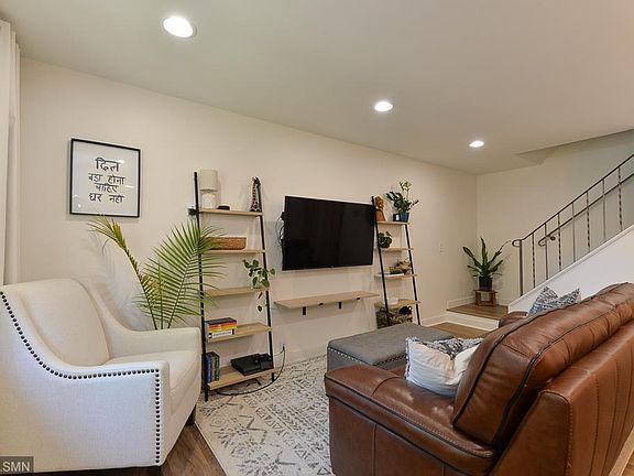 5th image of 2717 Brookdale Ln