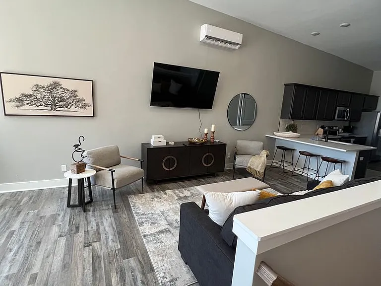 315 Columbia St #300 — Photo 11