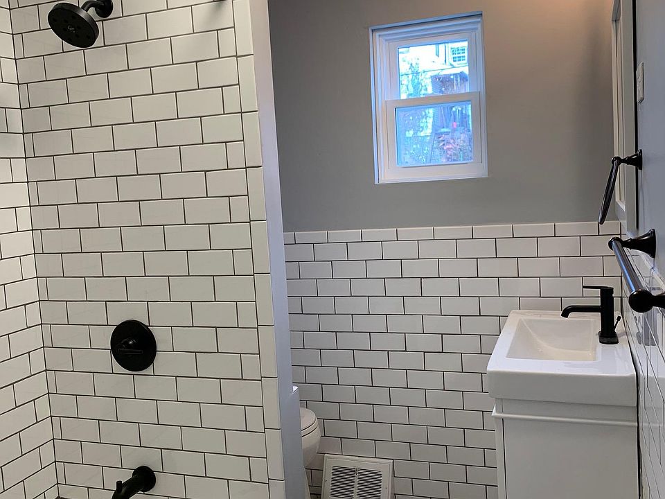 Completely renovated bathroom!