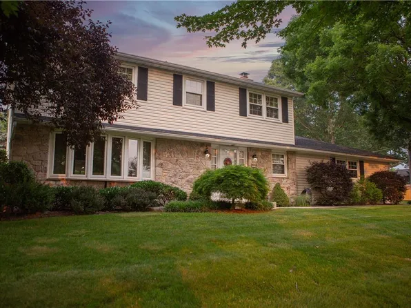 3238 Altonah Rd, Bethlehem, PA 18017