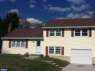 96 Red Stone Rdg, Delran, NJ 08075