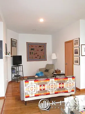 Rented by Kian Realty | media 9