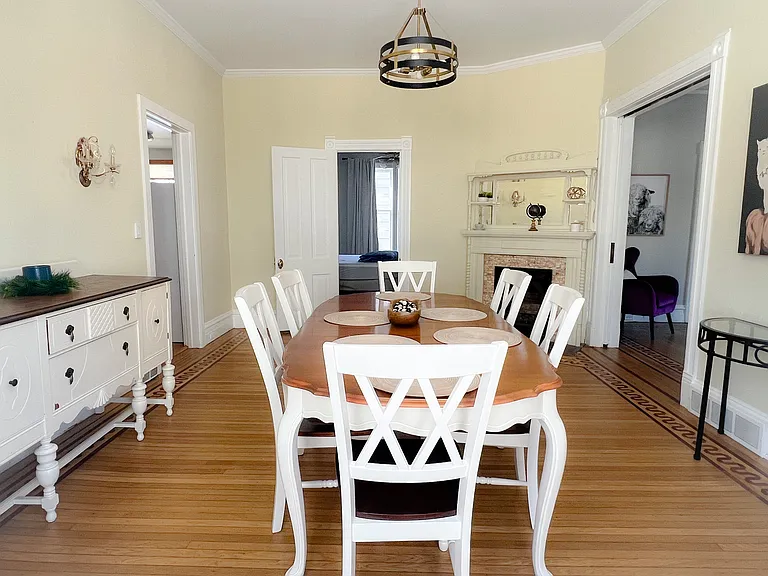 721 Olive St W #1 — Photo 5