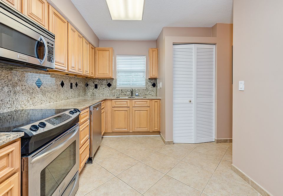 2233 Seminole Rd Atlantic Beach, FL, 32233 Apartments for Rent Zillow