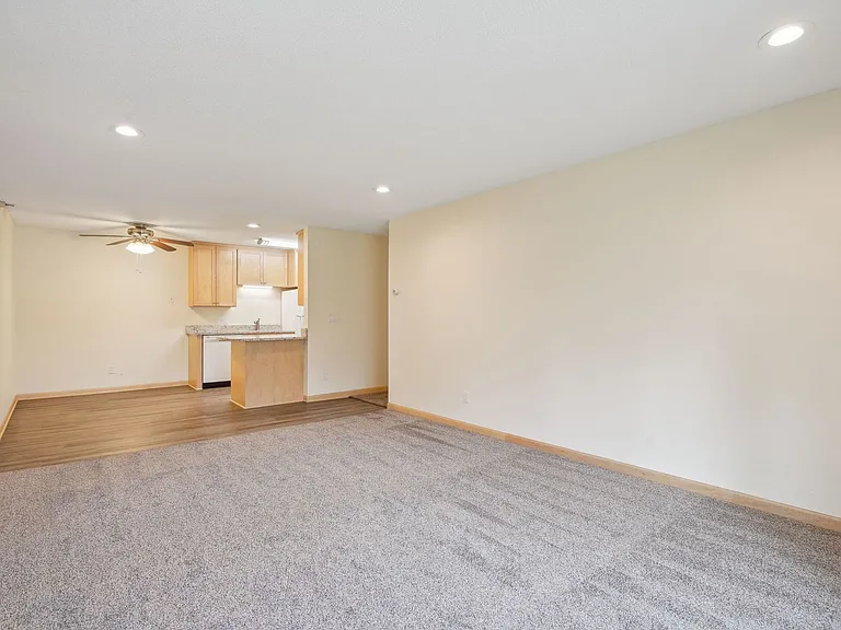 Park Place Apartments in Burnsville — Photo 10