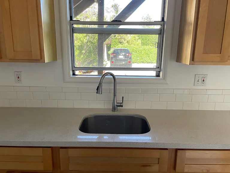 1727 San Pablo Ave — Photo 12