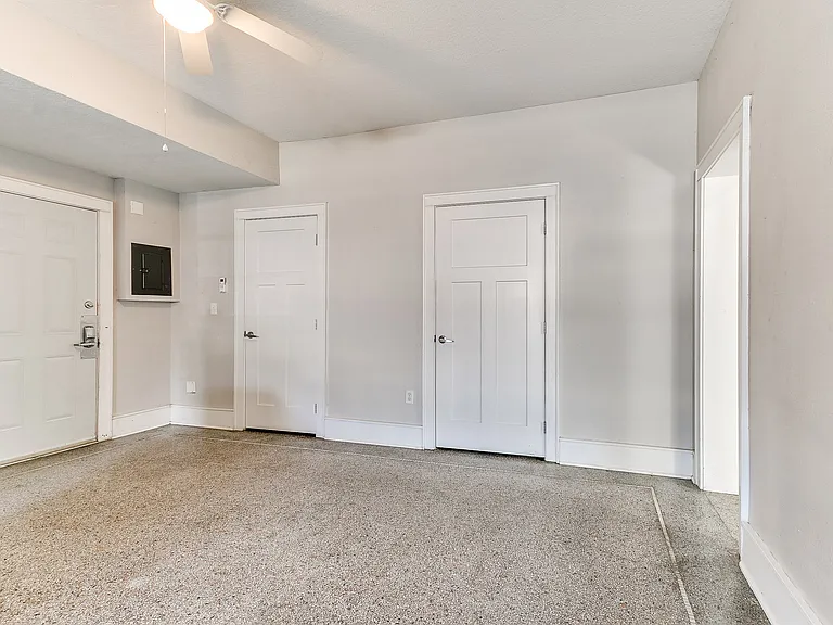Ingersoll Flats — Photo 24