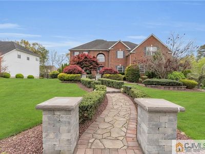 11 Julia Dr, Monroe Township, NJ, 08831