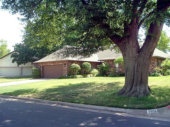 3rd image of 2138 N Edinburg Dr
