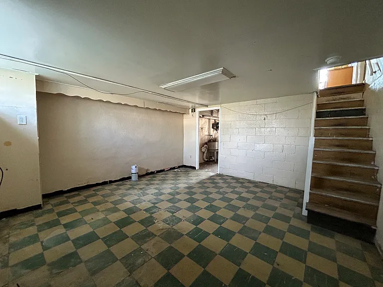 6640 Roosevelt Blvd — Photo 17