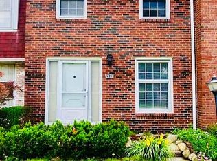 2373 Hardesty Dr N, Columbus, OH 43204