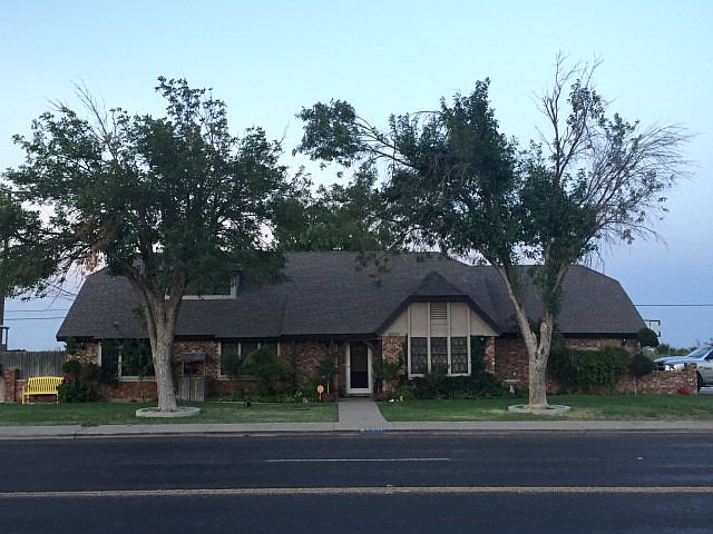 1st image of 8900 Rainbow Dr