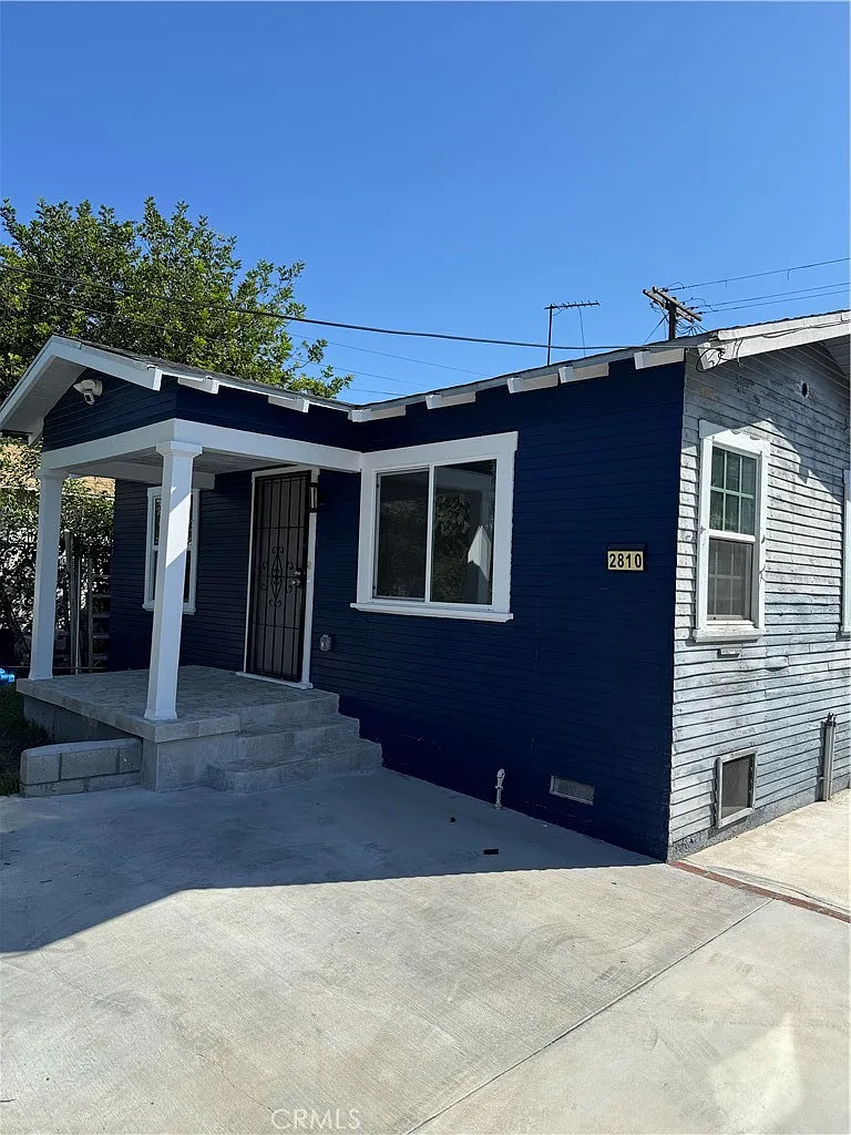 2 bed, 900 sqft, $2,800 — Photo 2