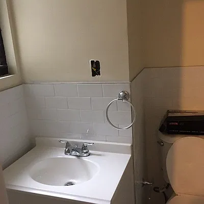 Rented by Alexiou Realty | media 7