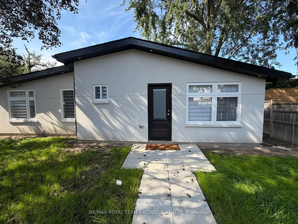 14 Fluellen Dr #GARDEN