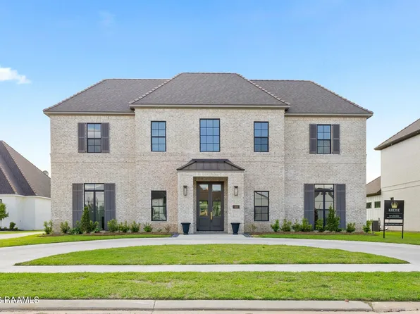 108 Trailing Oaks Dr, Youngsville, LA 70592