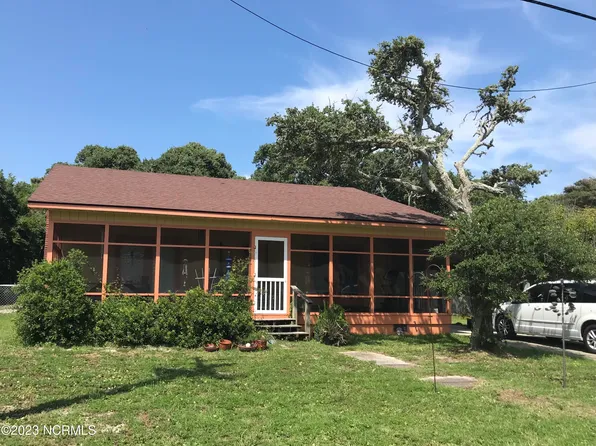 1535 Island Road, Harkers Island, NC 28531