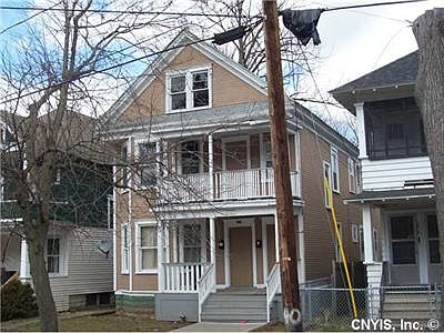 2nd image of 839 Onondaga Ave