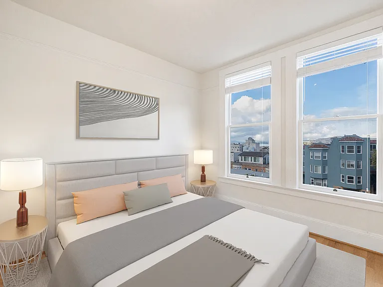 571 Lombard St — Photo 7