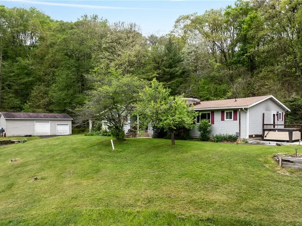 272 Court Rd, Beaver Falls, PA 15010