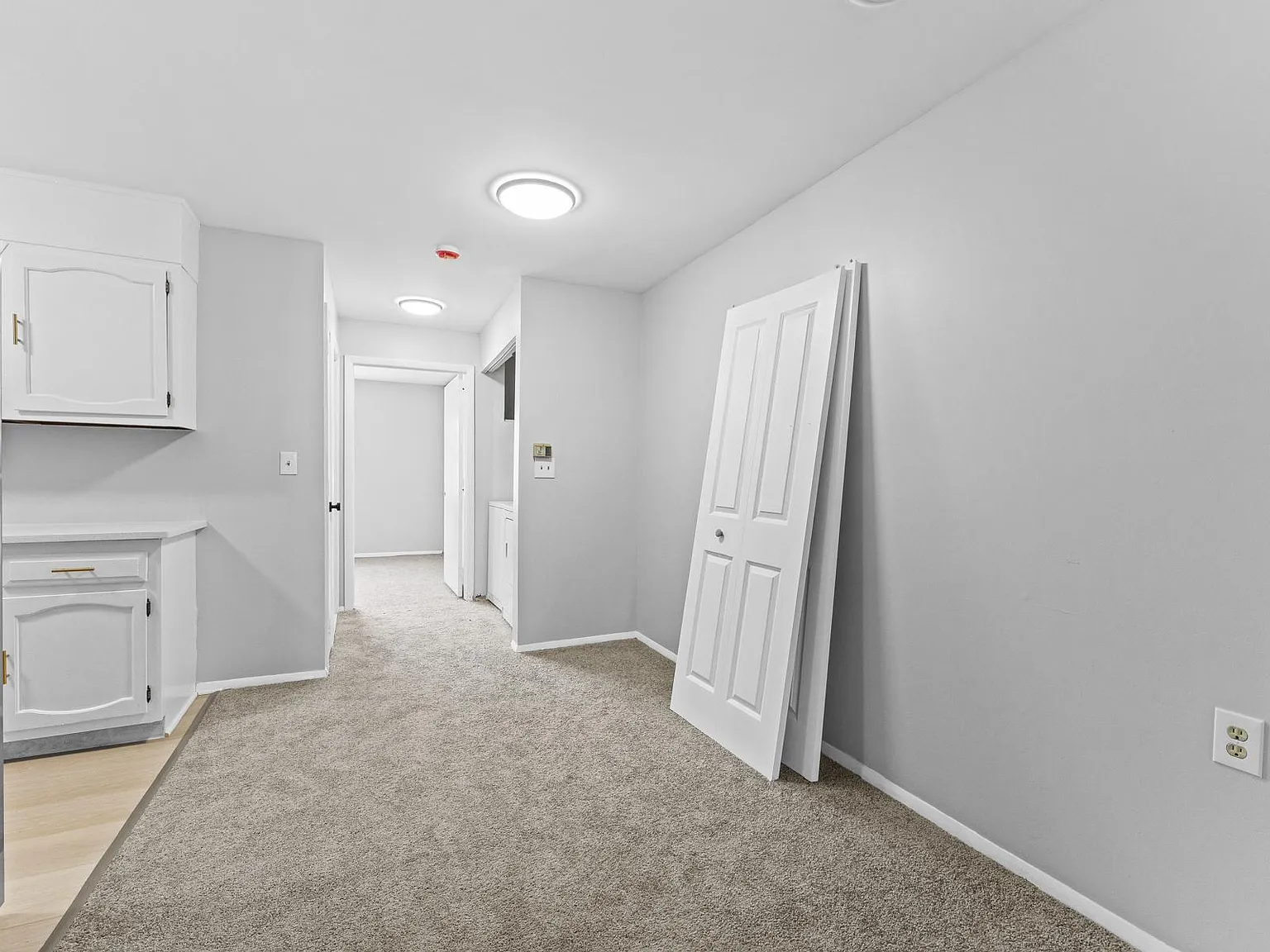 2 bed, $1,200 — Photo 4