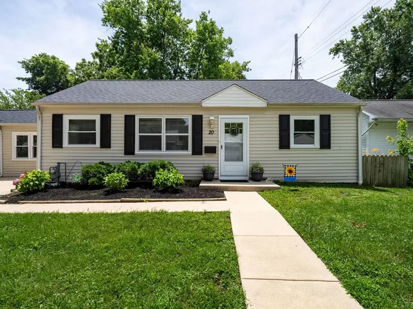 20 University Ct, Normal, IL 61761