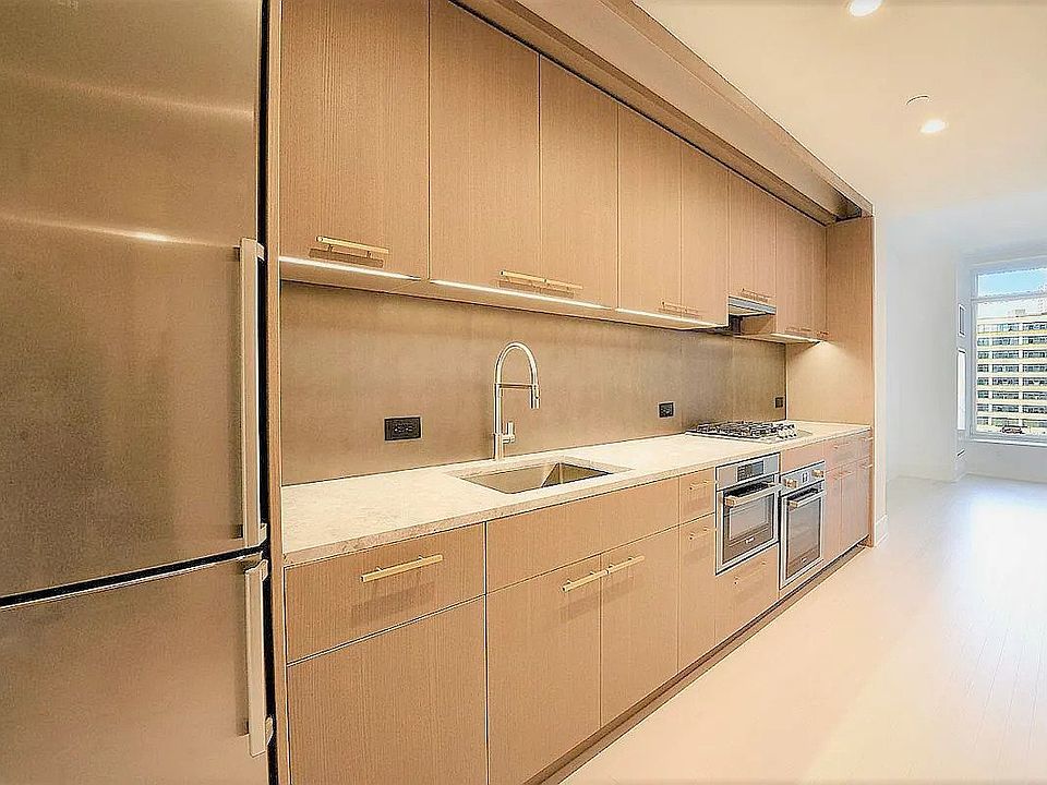 1st image of 91 Leonard St #11D