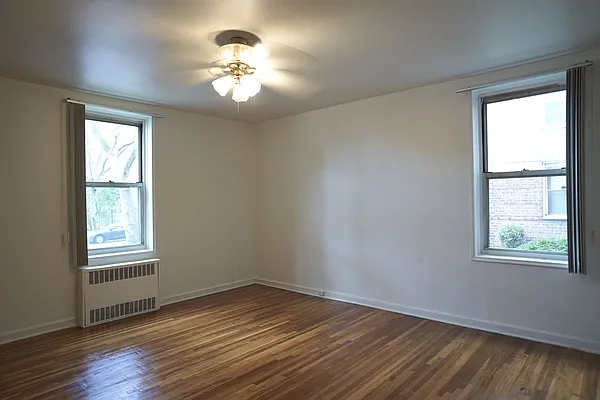 Sold by SMD Neighborhood Realty | media 11