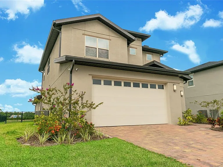 3080 Crispin Cir — Photo 1