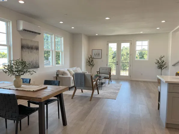 409 Kaan Ln, Pacheco, CA 94553