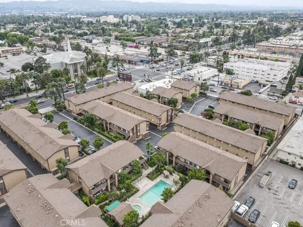 14829 Sherman Way Unit 7, Los Angeles, CA 91405
