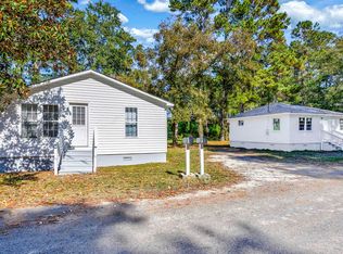 3055 Chestnut St #3105, Loris, SC 29569