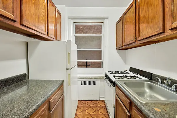 Rented by Pistilli Realty Group | media 46