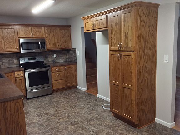 3rd image of 6408 SW 28th St