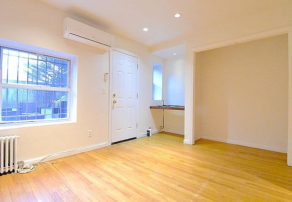 2nd image of 207 W 123rd St #Garden