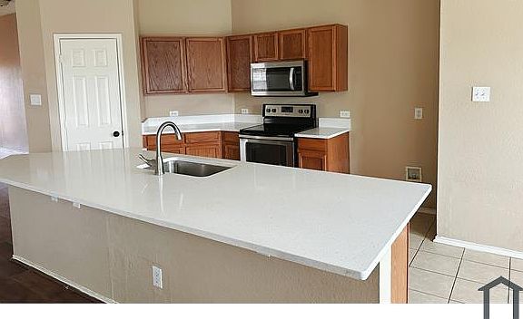 3rd image of 2037 Wildwood Dr