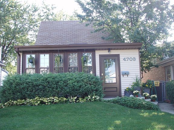 Charming Condo Alternative!!!