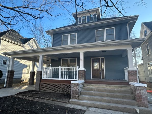 212 E Jefferson St, Clinton, IL 61727