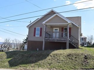 91 Elma Ave, Uniontown, PA