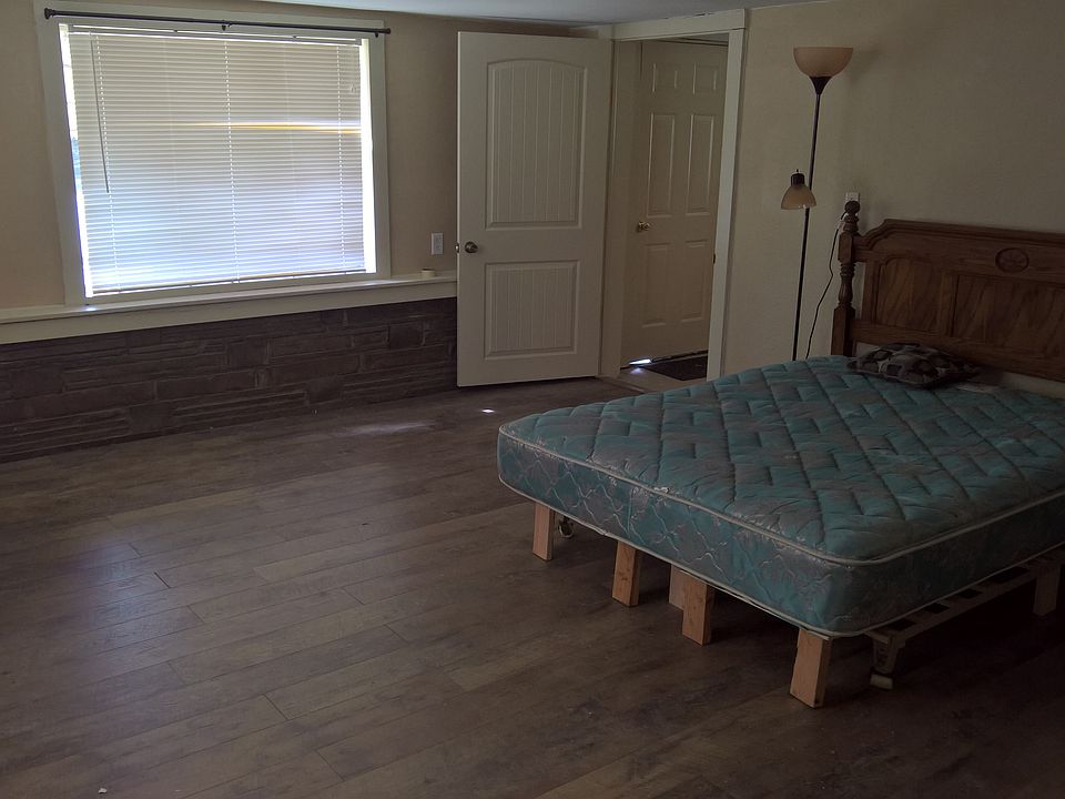 apartment bedroom