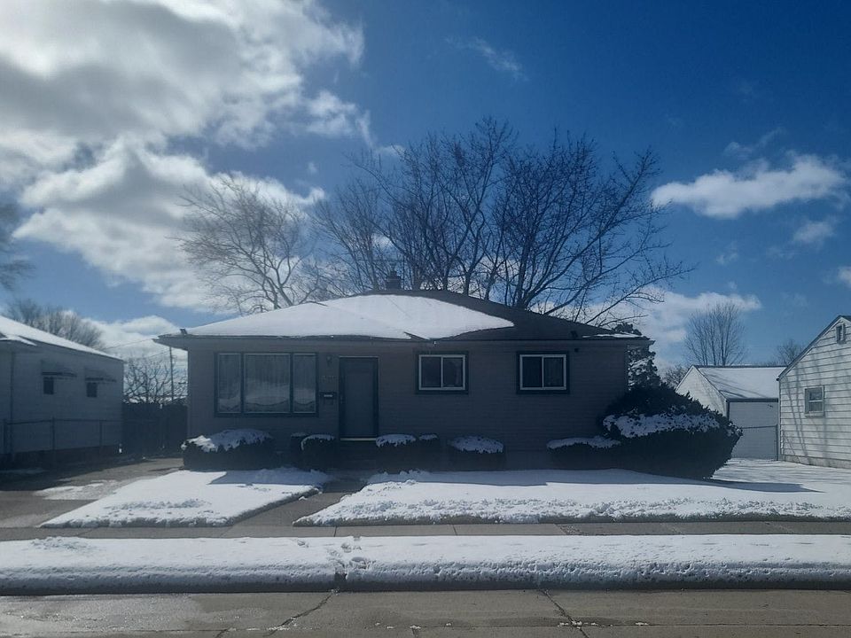1st image of 19564 Eastland St