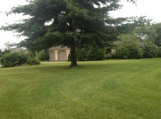 5816 Country View Dr, Hamilton, OH 45011
