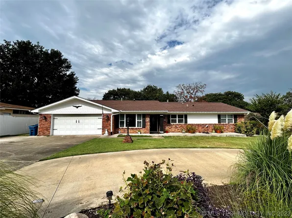 1811 Cardinal Ln, McAlester, OK 74501