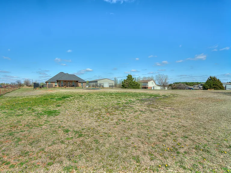 2265 County Road 1258 — Photo 15