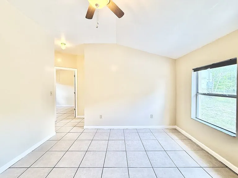 335 E Central Ave — Photo 16
